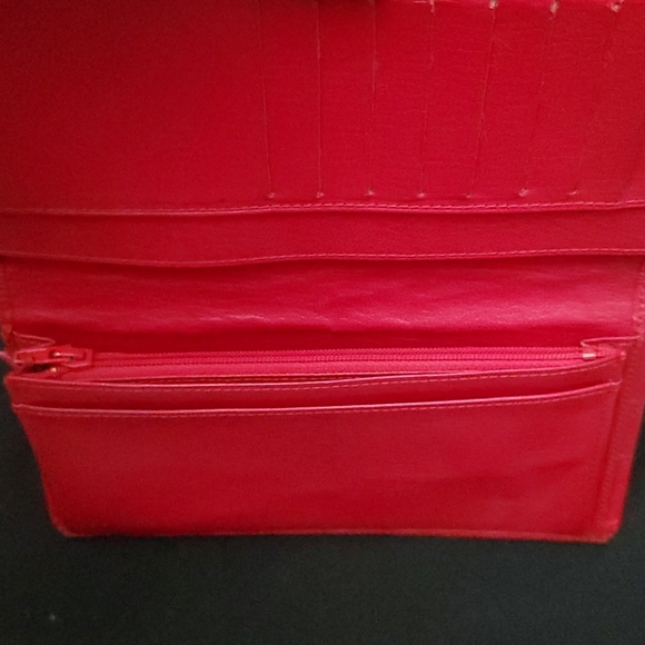 Chanel Long Bifold wallet? FIRM PRICE - Picture 12 of 16